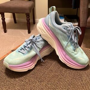 EUC Hoka Bondi Sneakers